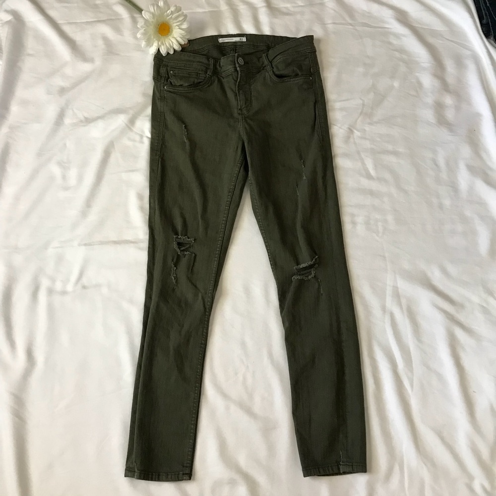 Zara trafaluc distressed green jeans | 8